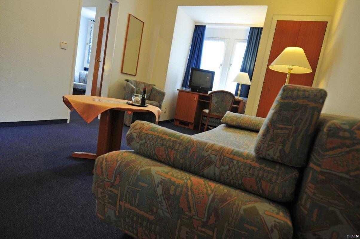 Hotel Haus Reichert Baden-Baden Szoba fotó